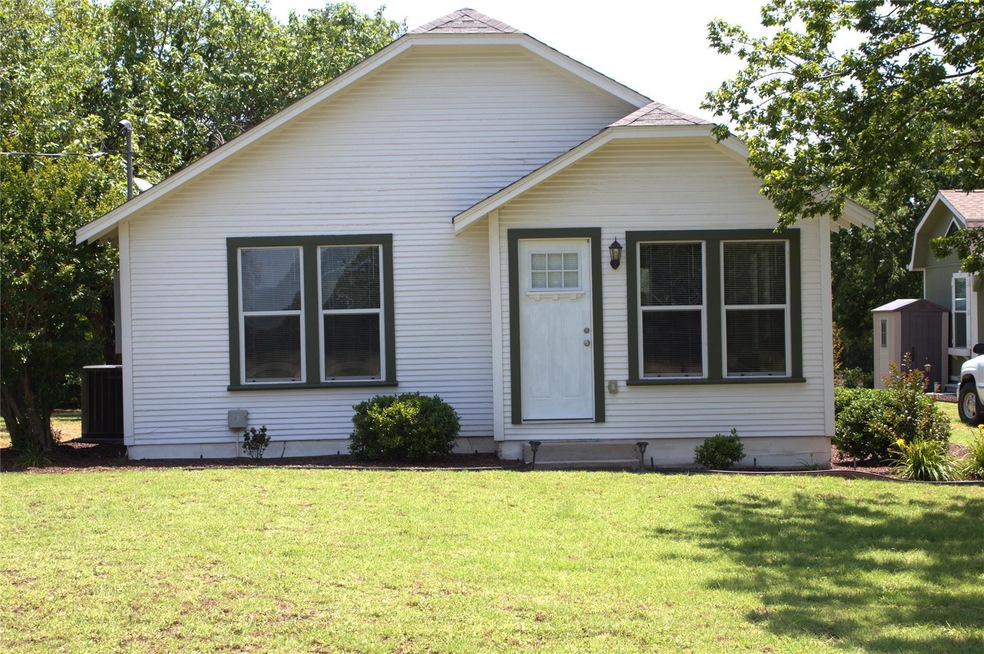 1200 Reese Ln, Azle, TX 76020 - photo 1