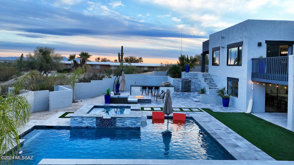 Pool/Spa-4180 N Swan Road