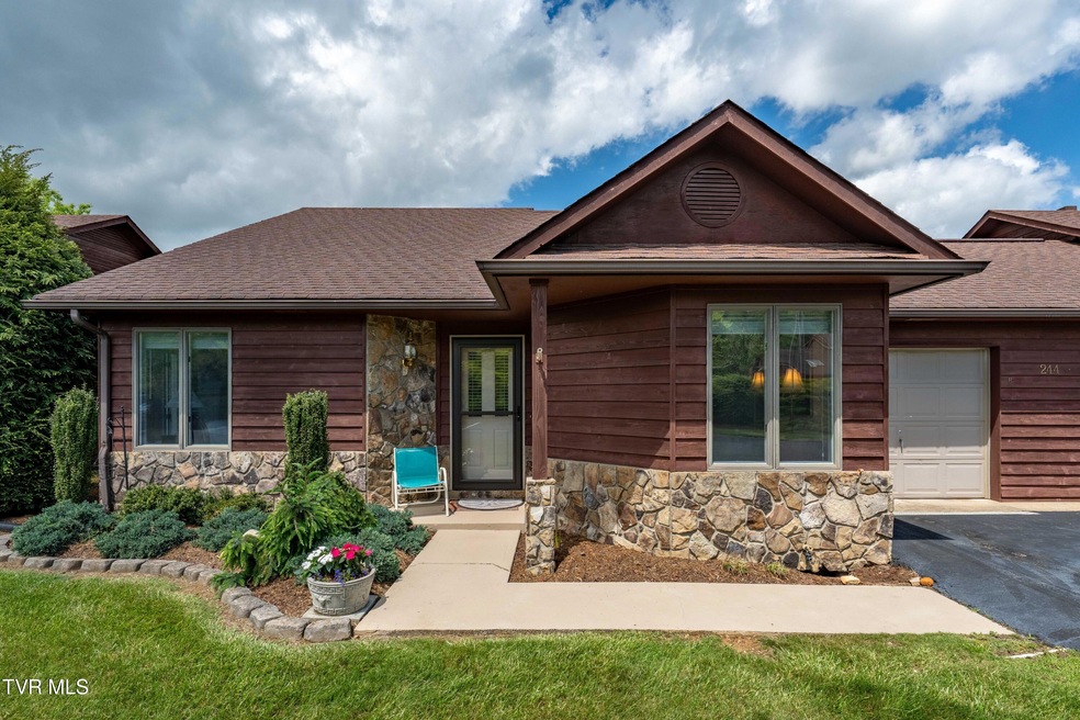 244 Sage Valley Cir (4 of 40)