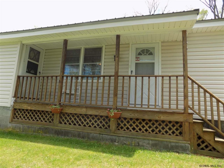 49 121st St, Troy, NY 12182 - photo 1