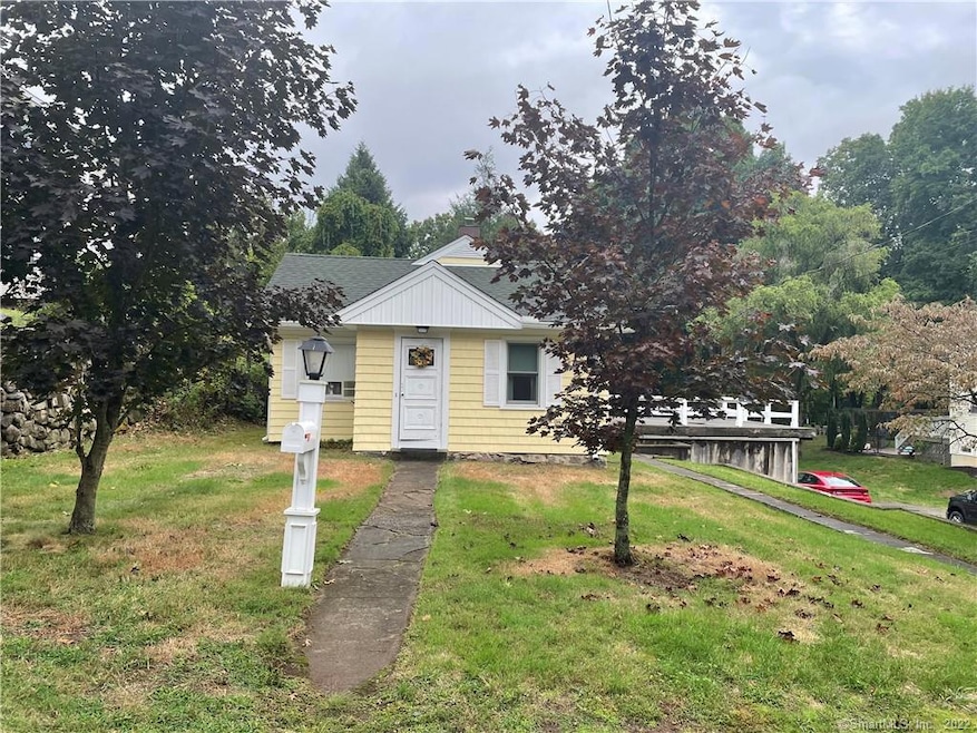 33 Pauline St, Trumbull, CT 06611 - photo 1