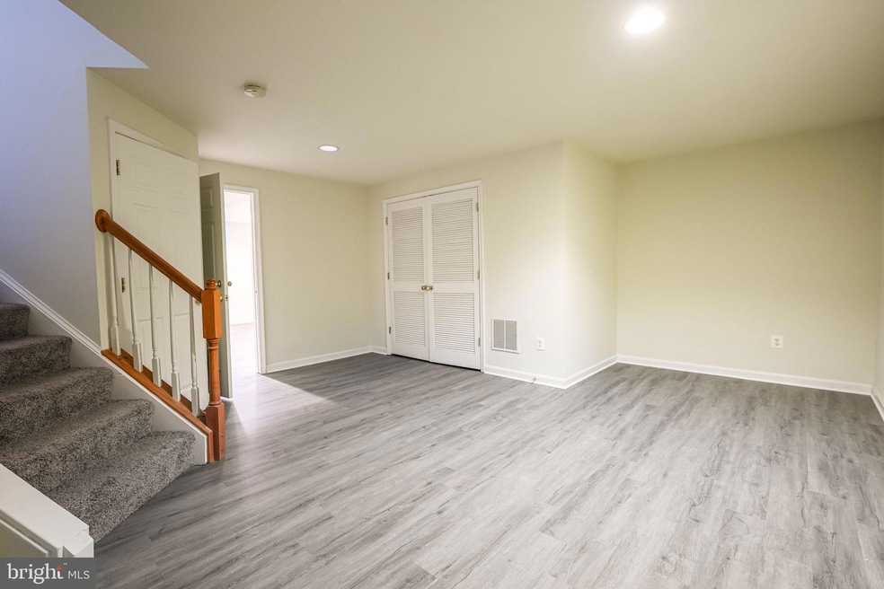 12516 Erroll Ln, Bristow, VA 20136 - photo 1