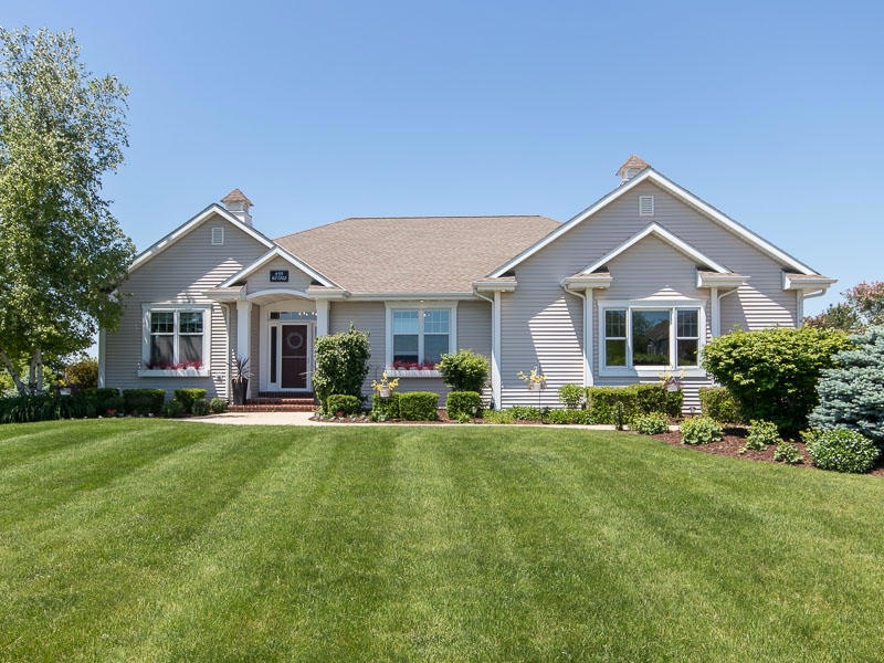 N55W27202 Jessica Dr, Lisbon, WI 53072 - photo 1