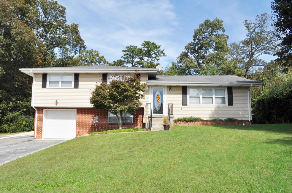 445 Appian Way, Chattanooga, TN 37415 - photo 1