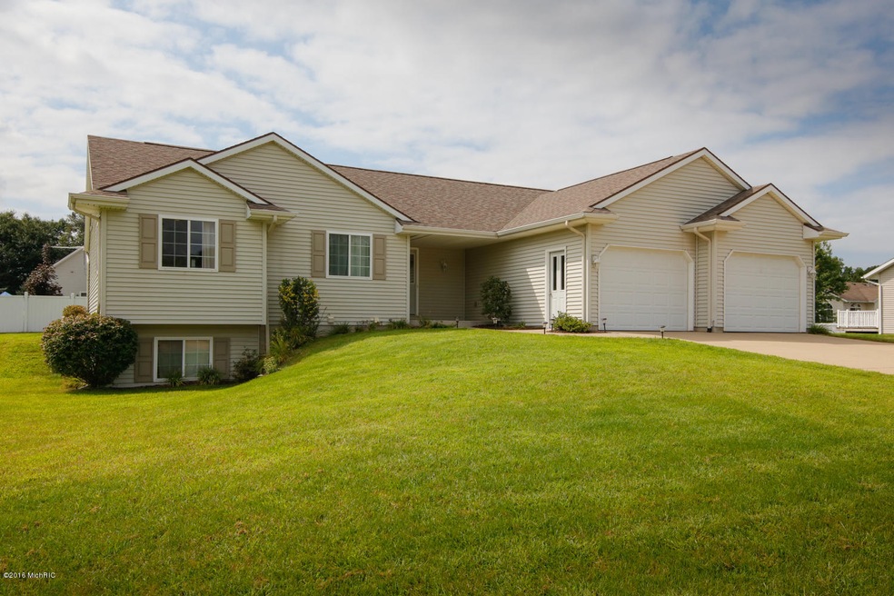 1008 Comstock Ct-101