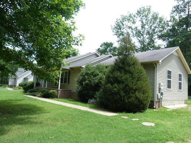 160 Cessna Ln, Shelbyville, TN 37160 - photo 1