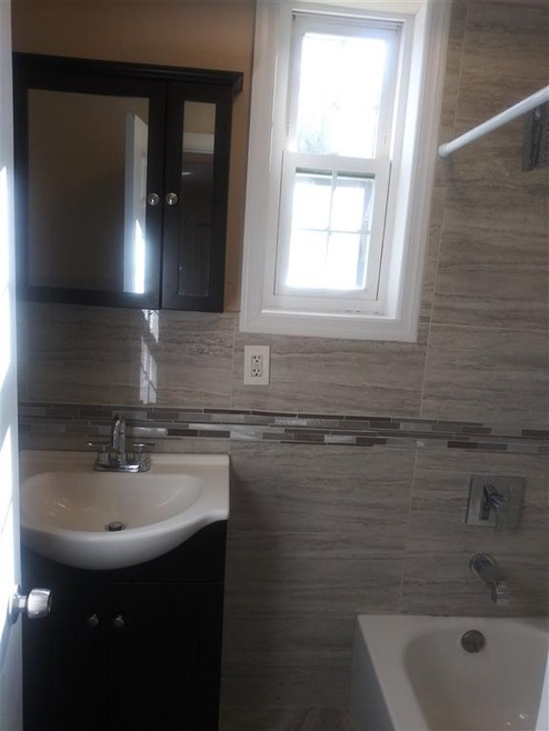 102 Oakland Ave unit 4, Jersey City, NJ 07306 - photo 1