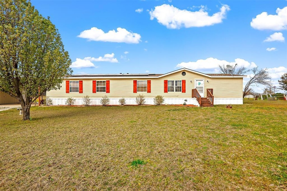 123 Finneyoaks Ln, Weatherford, TX 76085 - photo 1