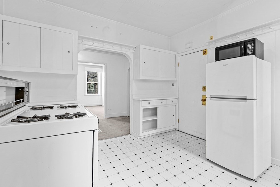 72 N Margin St unit 2, Boston, MA 02113 - photo 1