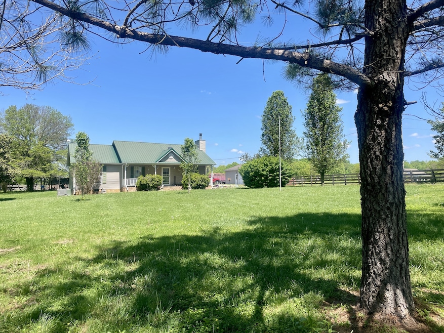 1416 Powell Ln, Lewisburg, TN 37091 - photo 1