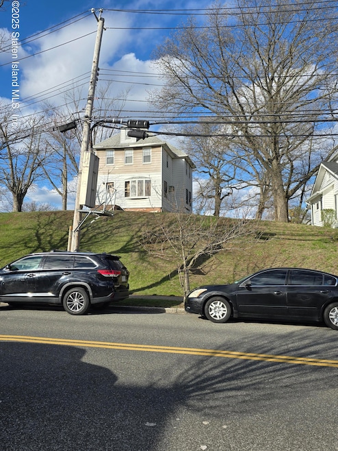 57 Justin Ave, Staten Island, NY 10306 - photo 1