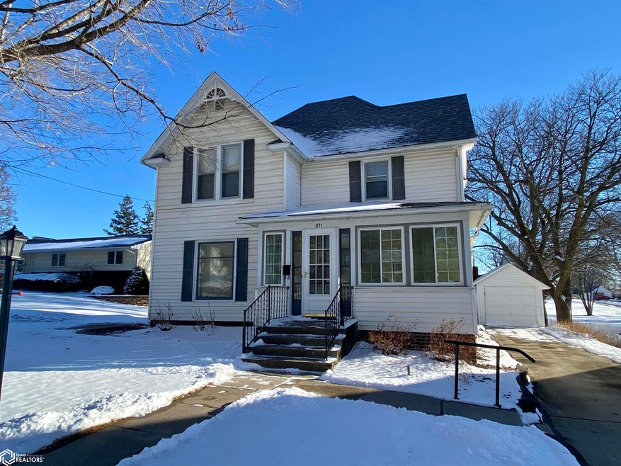 811 South St, Audubon, IA 50025 - photo 1