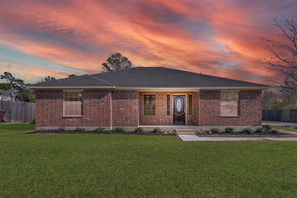 138 Amarillo Dr, Magnolia, TX 77354 - photo 1