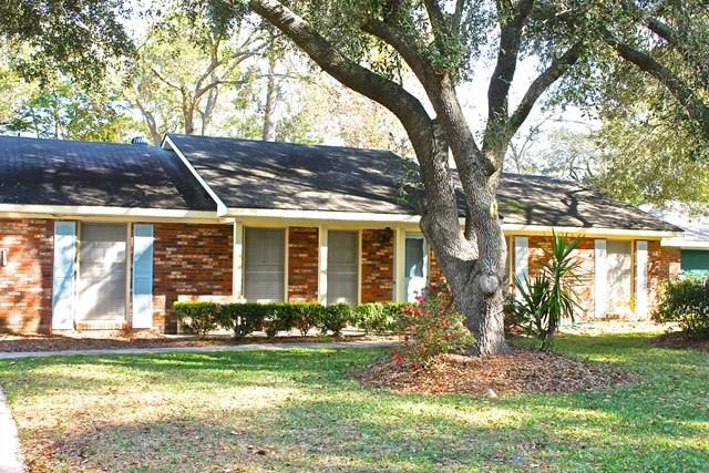 109 Belle Point Pkwy, Brunswick, GA 31525 - photo 1