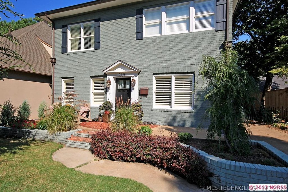 Great house and location. Central to everything in
