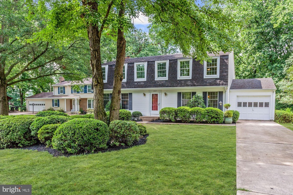 16019 Fairway Dr, Dumfries, VA 22025 - photo 1