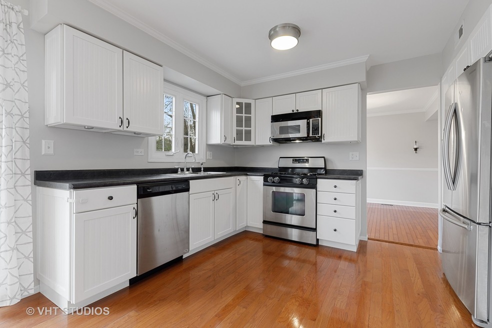 313 Saw Mill Rd, Naperville, IL 60565 - photo 1