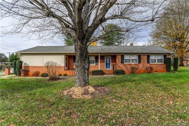 667 Turnersburg Hwy, Statesville, NC 28625 - photo 1