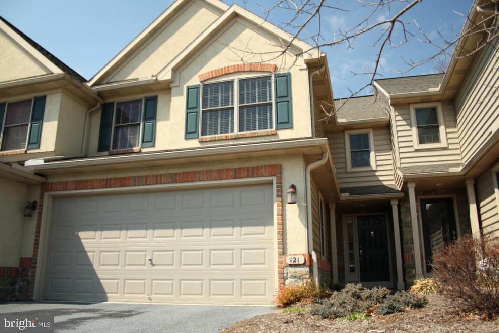 121 Fieldcrest Ln, Ephrata, PA 17522 - photo 1