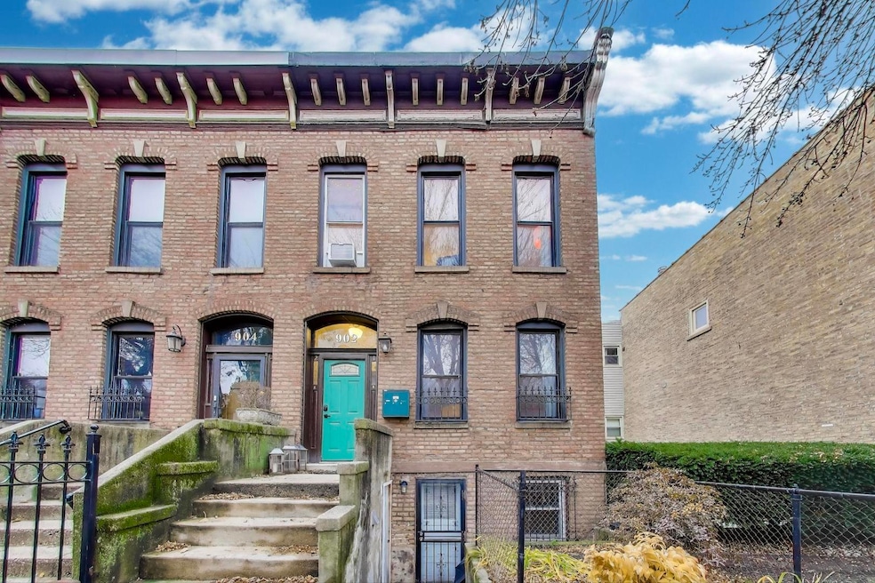 For Rent $1,800/month