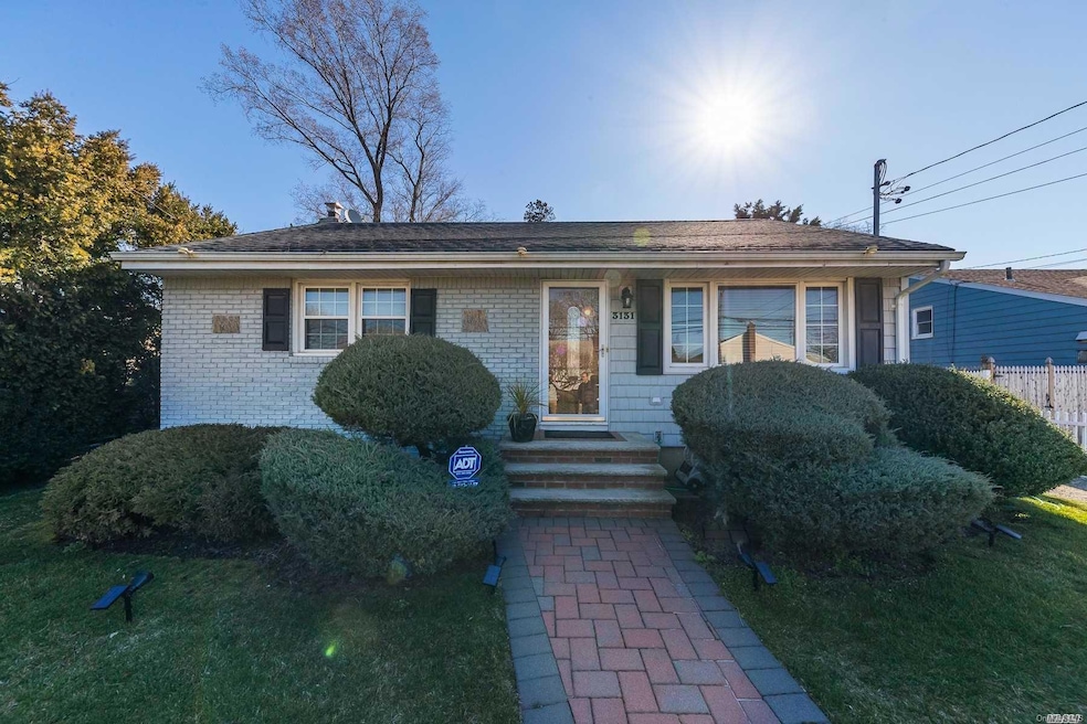 3131 Oceanside Rd, Oceanside, NY 11572 - photo 1