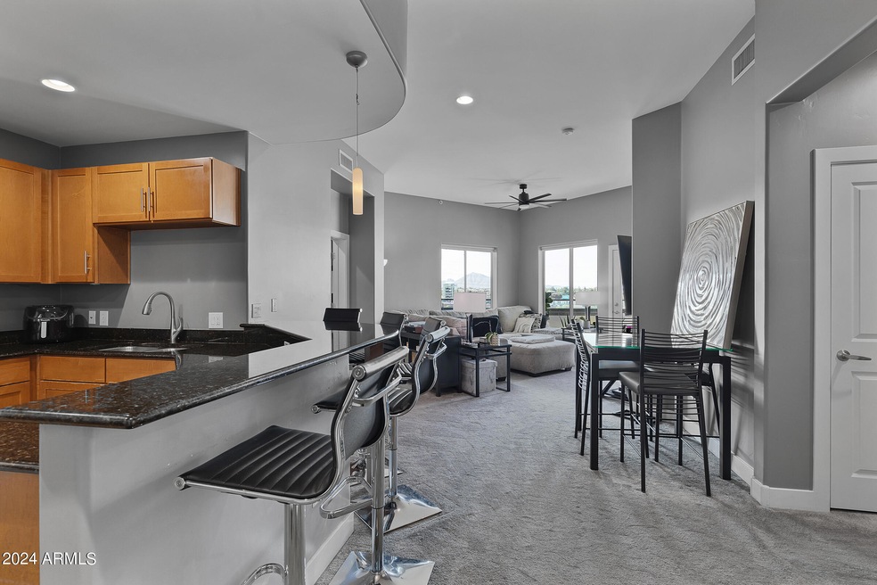 945 E Playa Del Norte Dr #4024-3