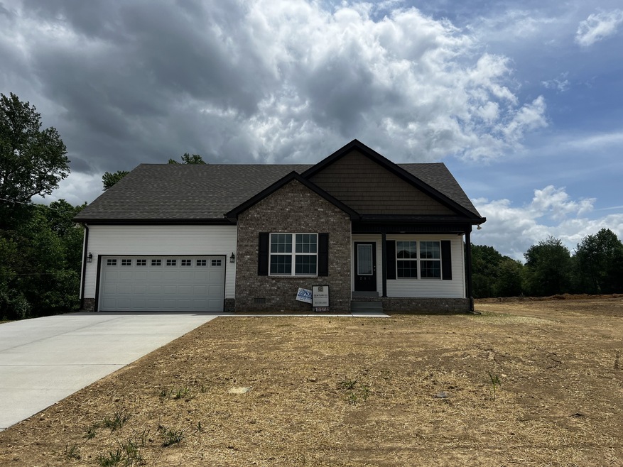 201 Rogers Dr, Manchester, TN 37355 - photo 1