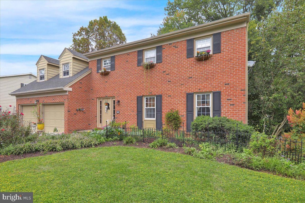 561 Millcross Rd, Lancaster, PA 17601 - photo 1