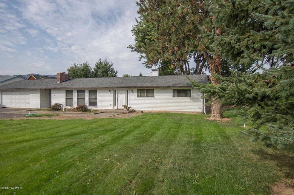 10240 Old Naches Hwy - Naches, WA 98937