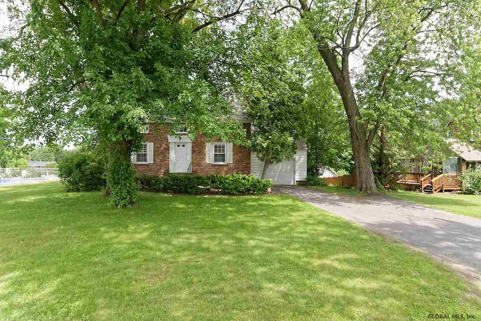 4035 Consaul Rd, Schenectady, NY 12304 - photo 1