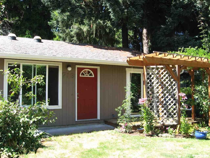 719 SE Mayberry Ave, Corvallis, OR 97333 - photo 1