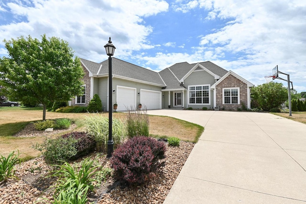1400 Water's Edge Way