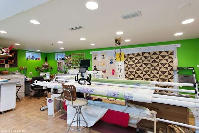 122 E Tyler St, Oswego, IL 60543 - photo 1