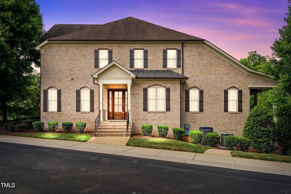 Sold $1,025,000 • Co-Listing Agent