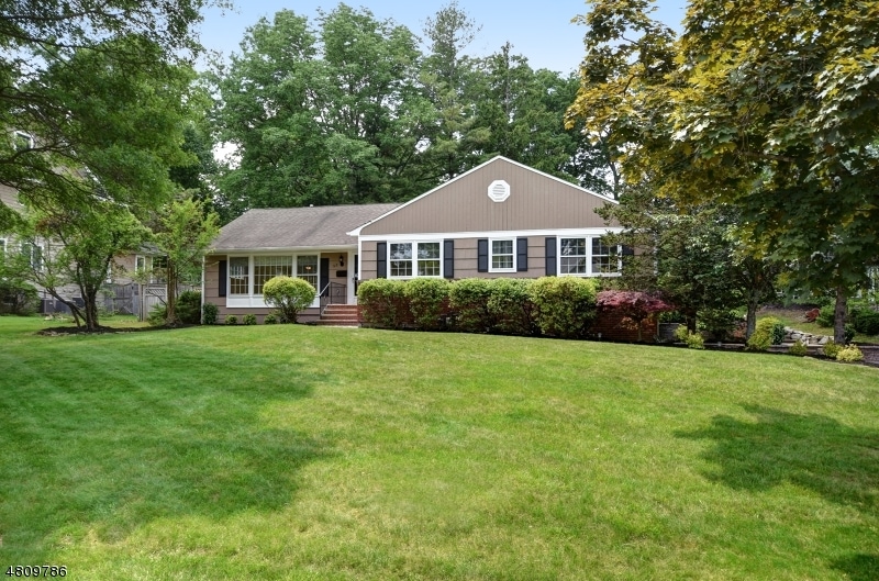 53 Barchester Way, Westfield, NJ 07090 - photo 1