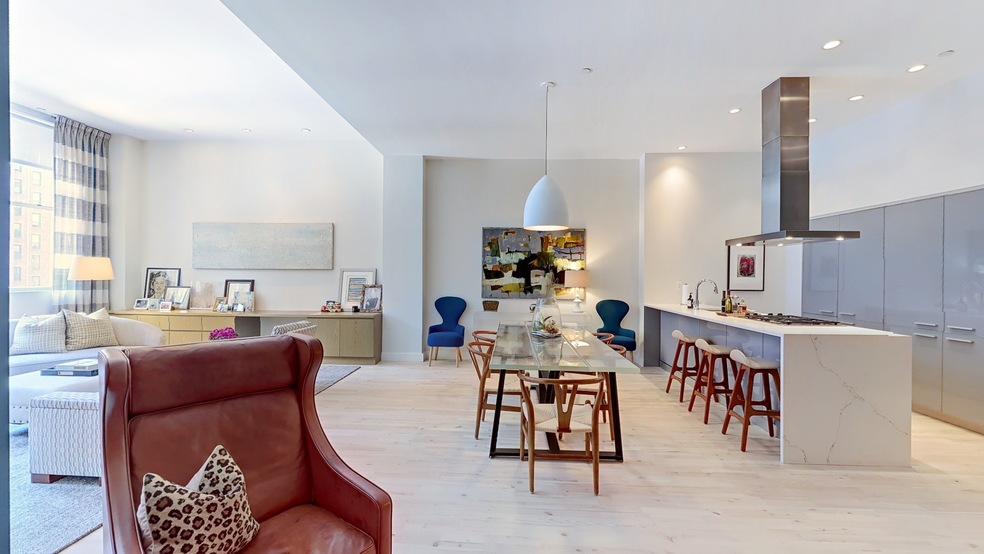 Sold $1,985,000 • Co-Listing Agent