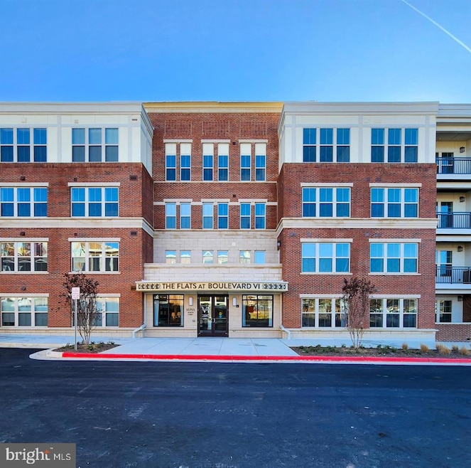 10755 Fairgrounds Dr unit 408, Fairfax, VA 22030 - photo 1