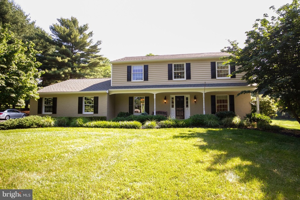 1907 Ridge Rd, Reisterstown, MD 21136 - photo 1