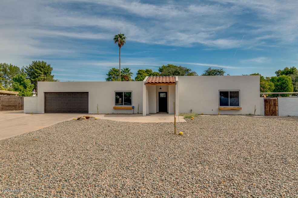 105 N Senate Way, Chandler, AZ 85225 - photo 1