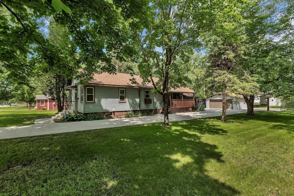 920 2nd Ave S, Sauk Rapids, MN 56379 - photo 1