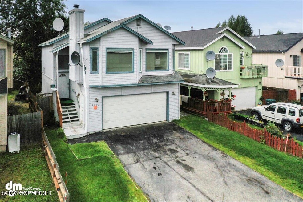 01-Front Exterior_DJI_3701
