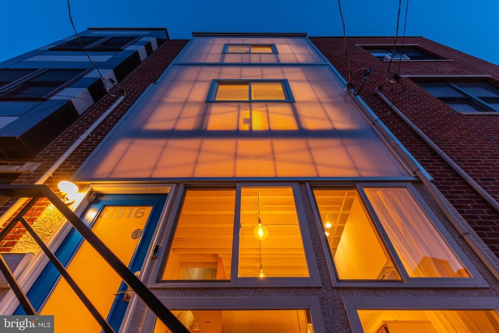 2316 Gerritt St, Philadelphia, PA 19146 - photo 1