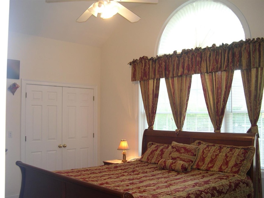 69 Magnolia Ln, Newmarket, NH 03857 - photo 1