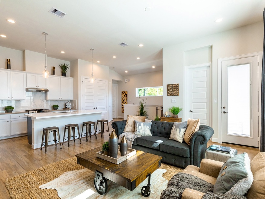 506 W Donovan St unit D, Houston, TX 77091 - photo 1