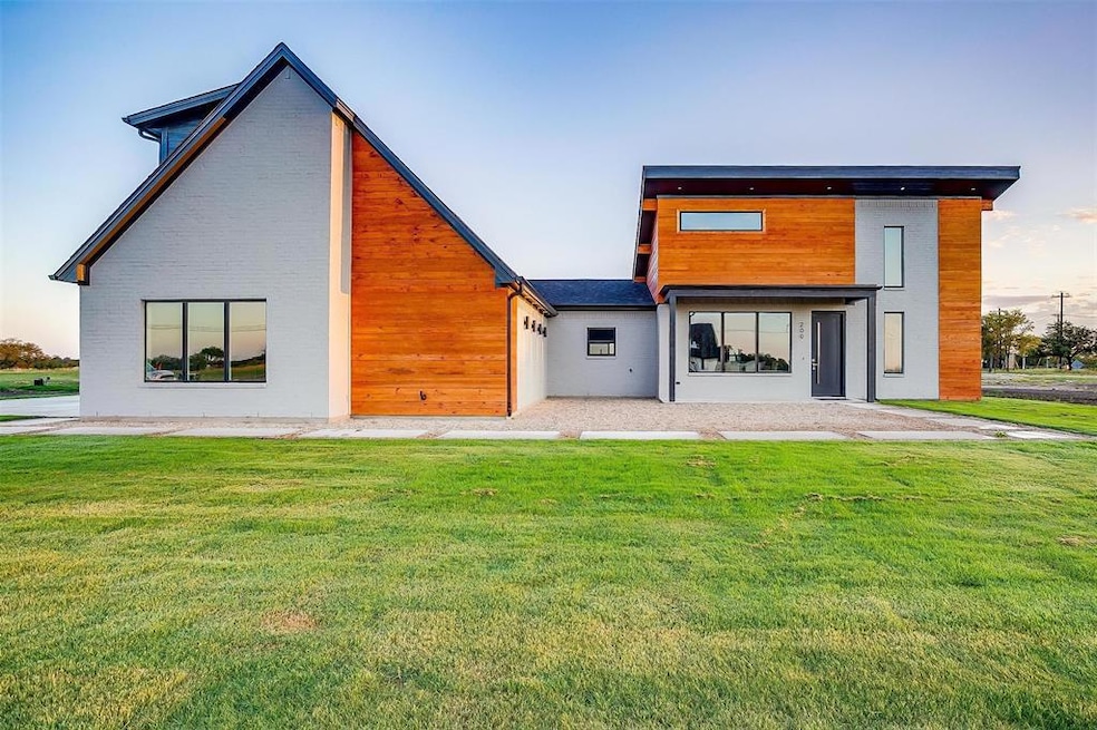 200 Latigo Way, Weatherford, TX 76088 - photo 1