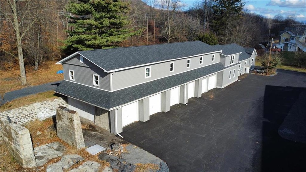 30 8th St unit D, Wind Gap, PA 18091 - photo 1