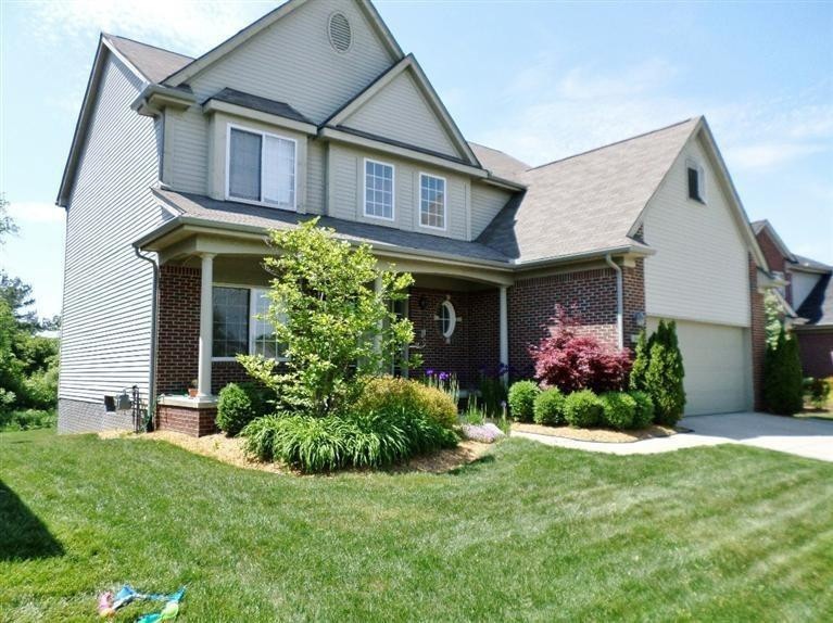 Front view of this 2005 built home
