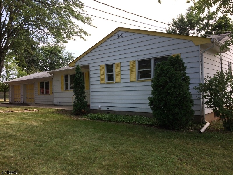 304 Acorn Dr, Bridgewater, NJ 08807 - photo 1