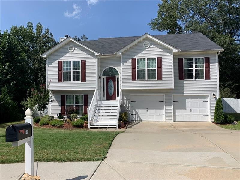 579 Embassy Walk, Winder, GA 30680 - photo 1