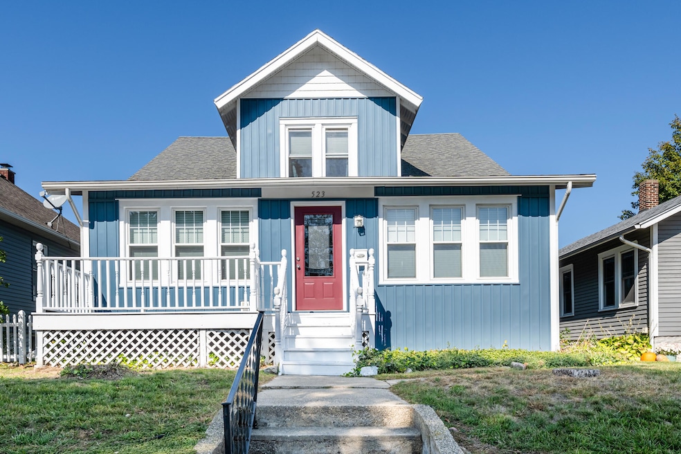 Under Contract $449,900